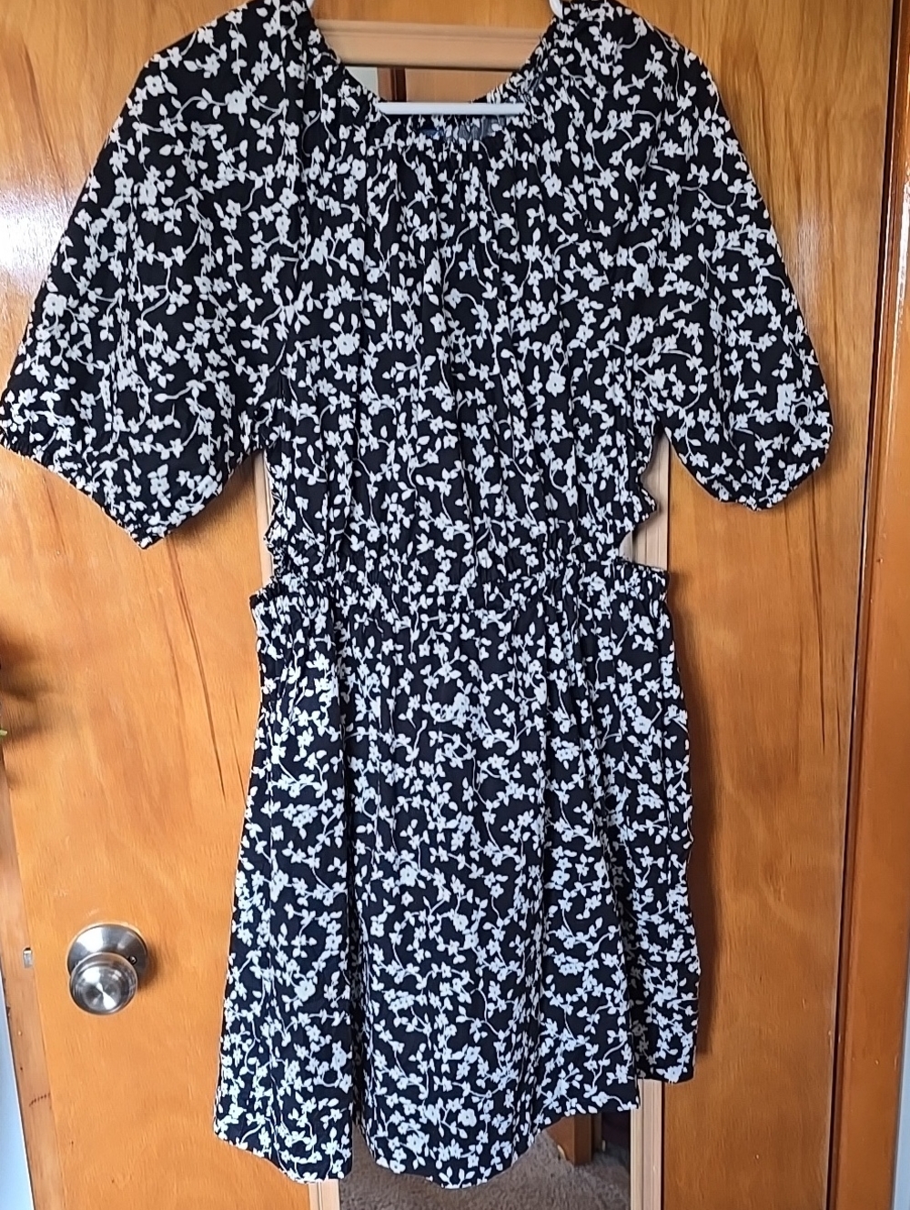 Old Navy Black and White Floral Cutout Dress